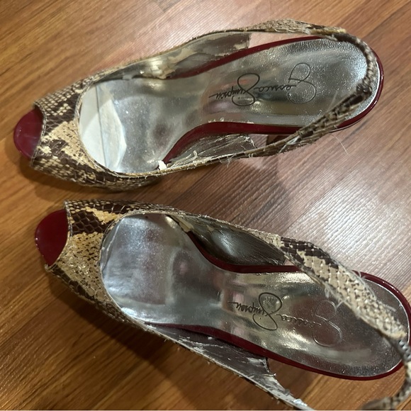 Jessica Simpson peep toe snake skin and red patent heel size 7.5 - Picture 5 of 5